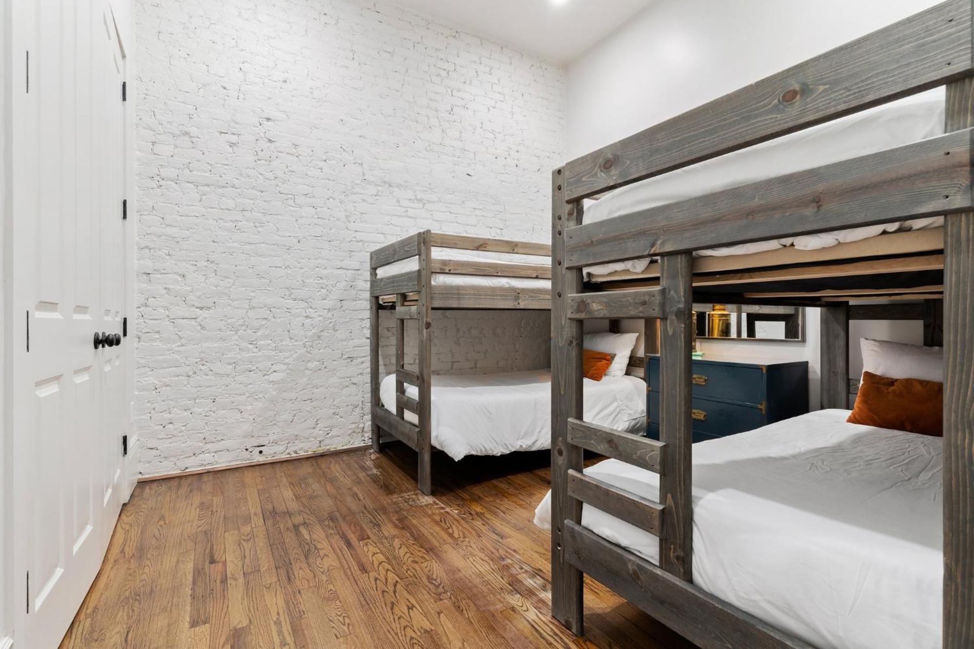 4br Gem On Gravier Close To Dining & Souvenirs *